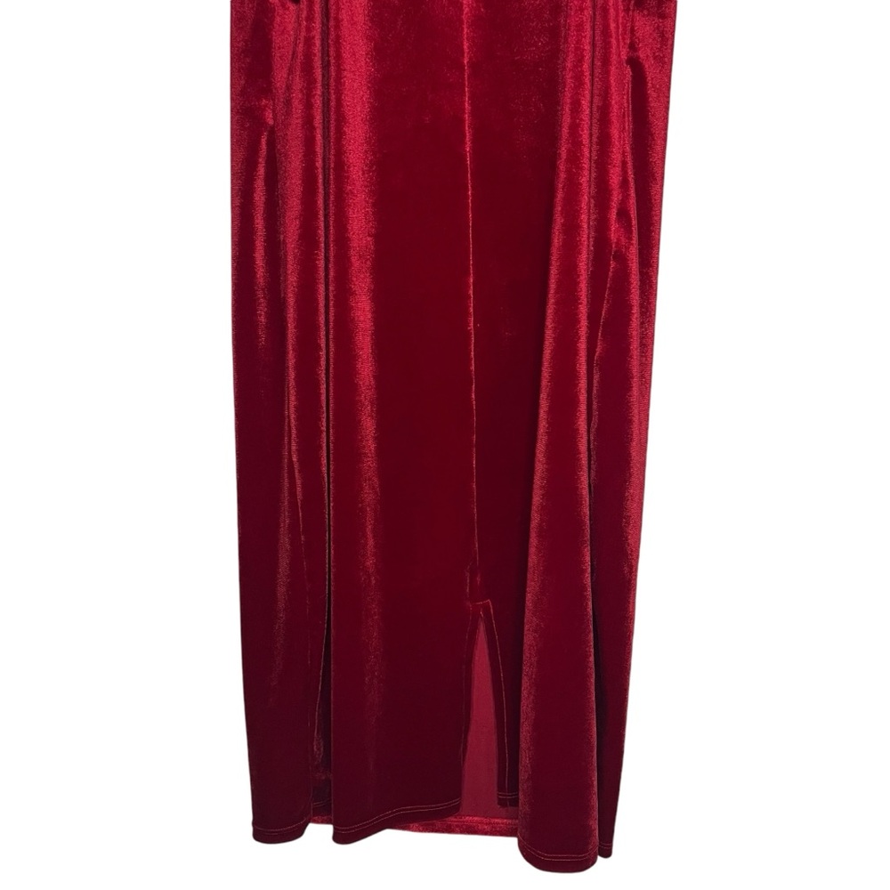 Red Velvet Gold Chain Strap Mini Dress - Picture 14 of 16
